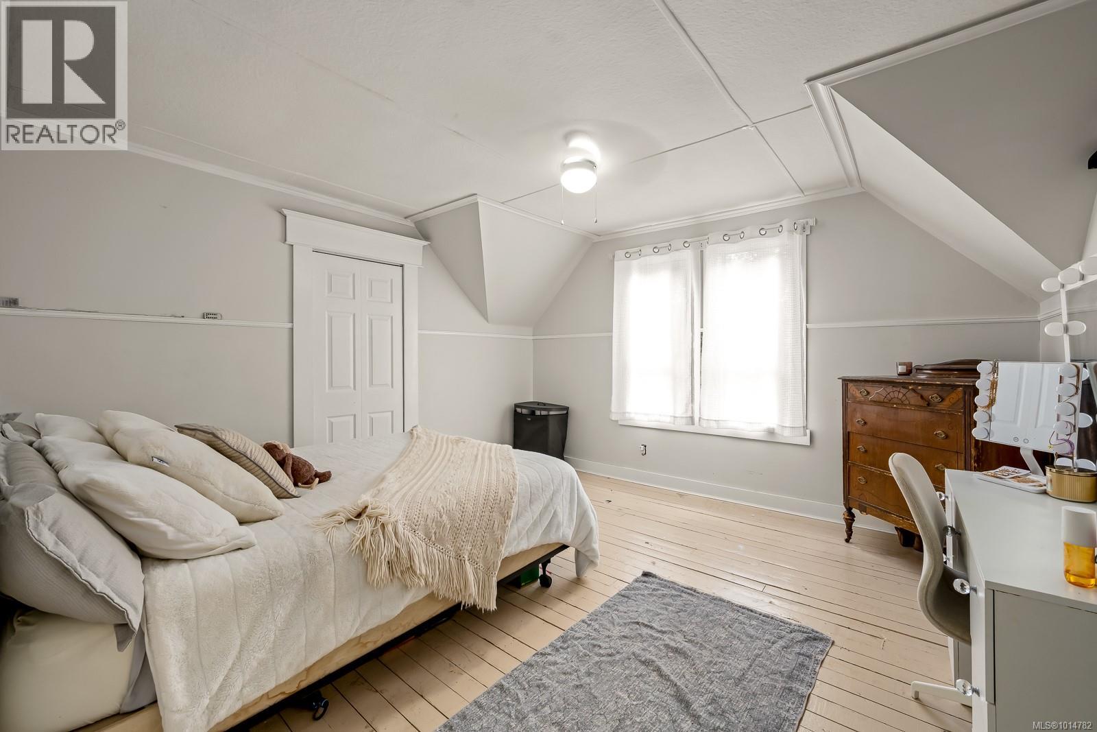 5068 Island Hwy N, Courtenay