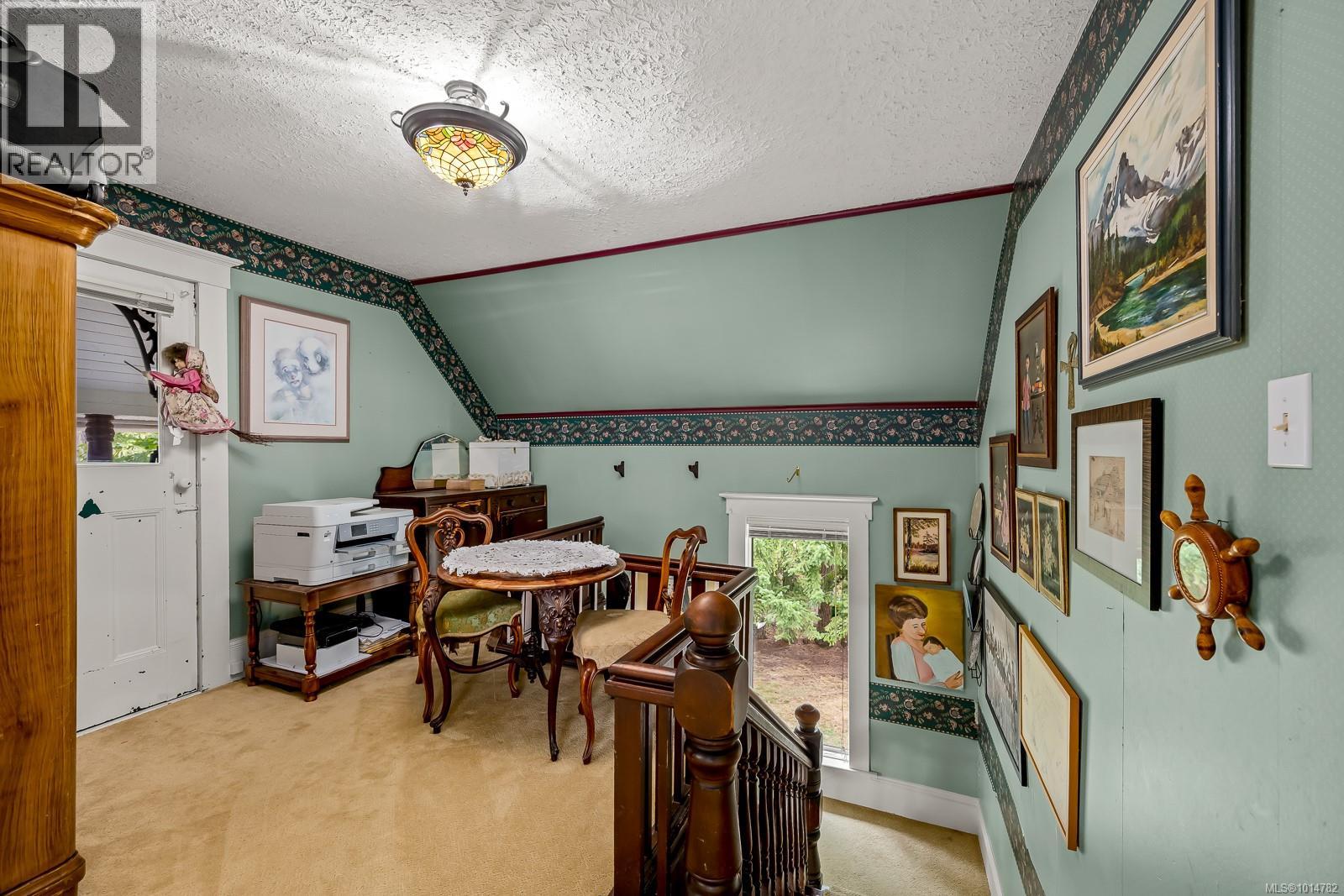 5068 Island Hwy N, Courtenay