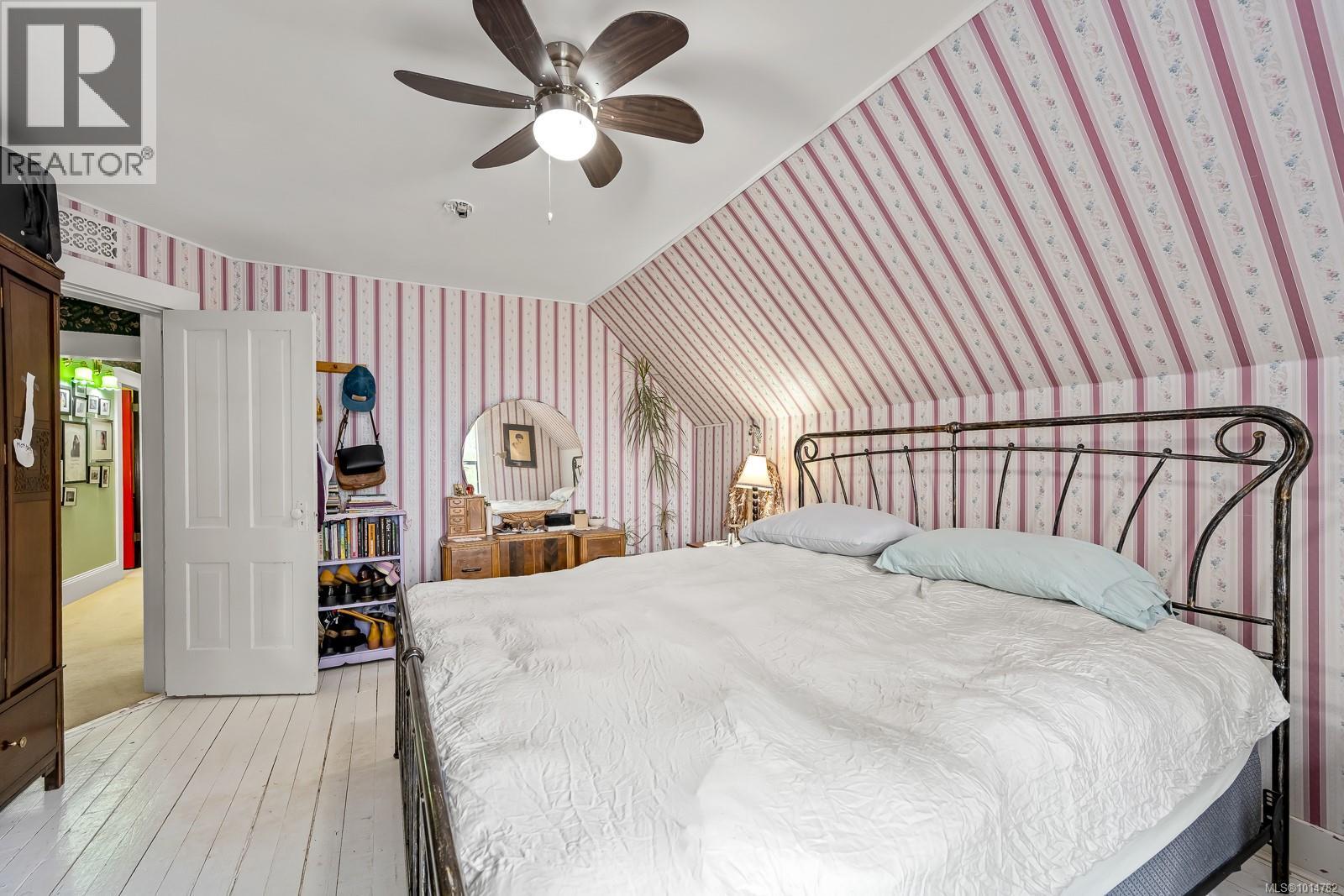 5068 Island Hwy N, Courtenay