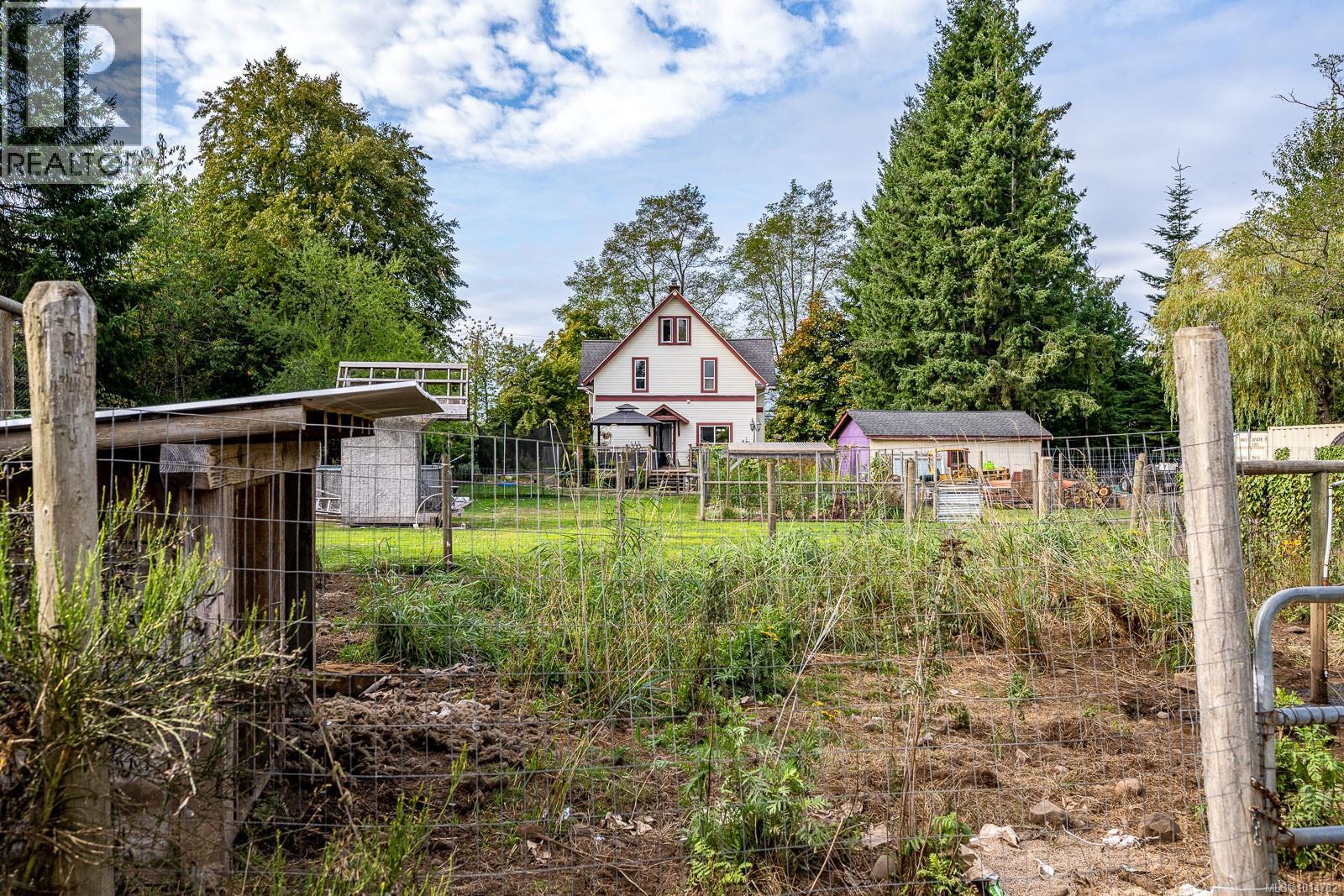 5068 Island Hwy N, Courtenay