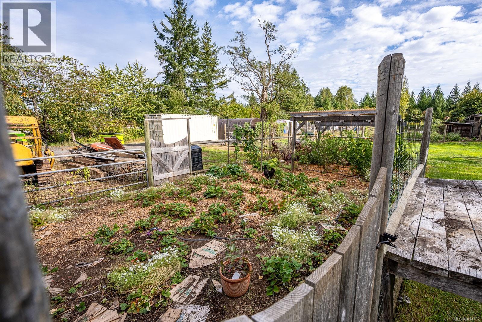 5068 Island Hwy N, Courtenay