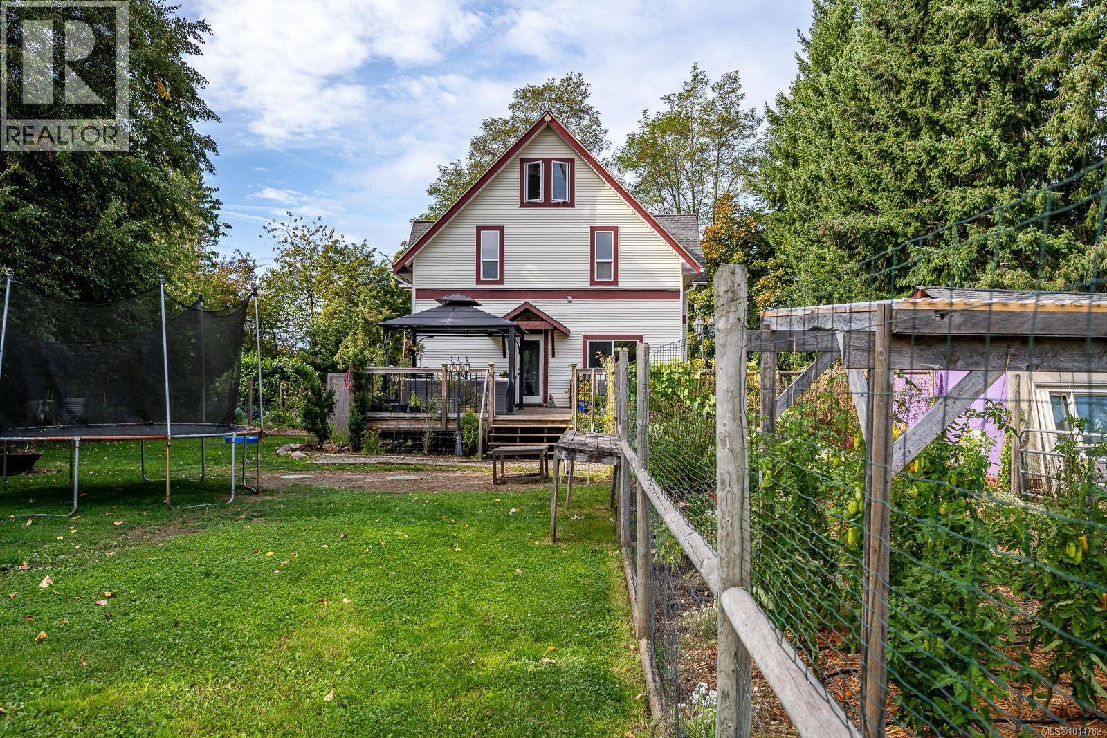 5068 Island Hwy N, Courtenay