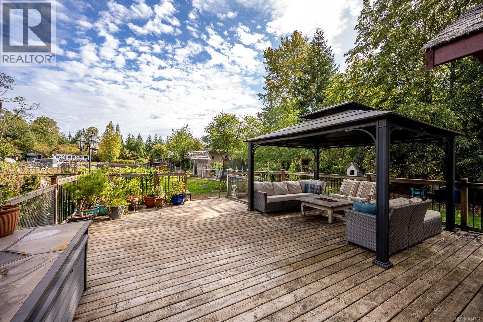 5068 Island Hwy N, Courtenay