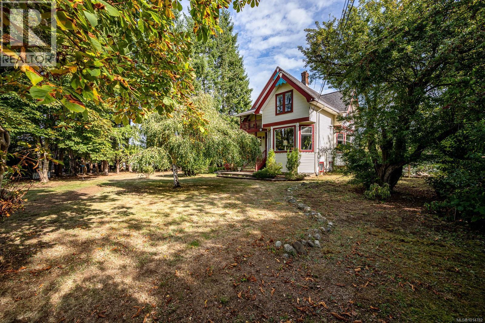 5068 Island Hwy N, Courtenay