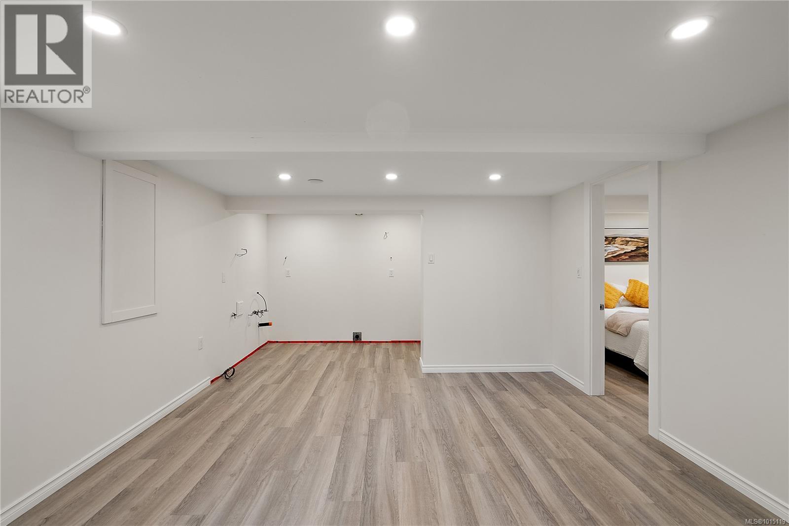 508 Constance Ave, Esquimalt