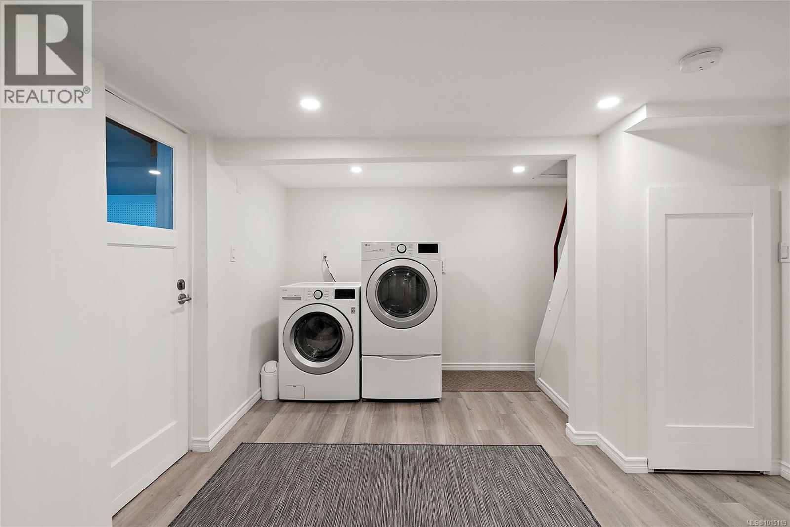 508 Constance Ave, Esquimalt