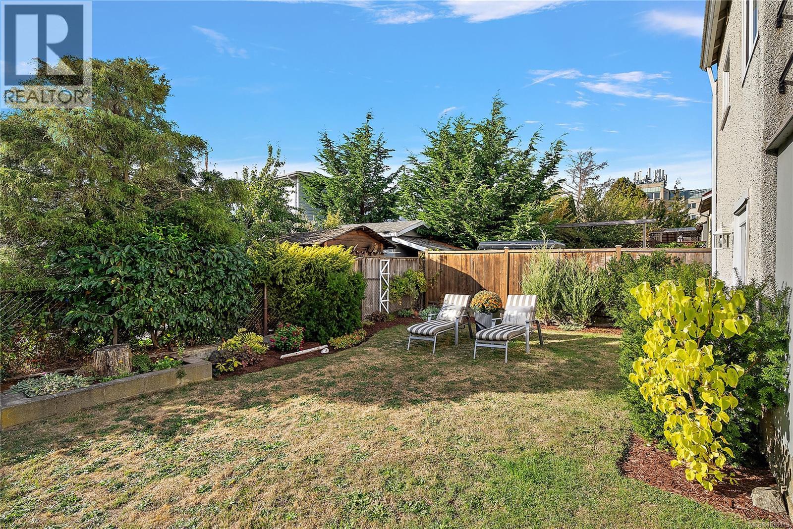 508 Constance Ave, Esquimalt
