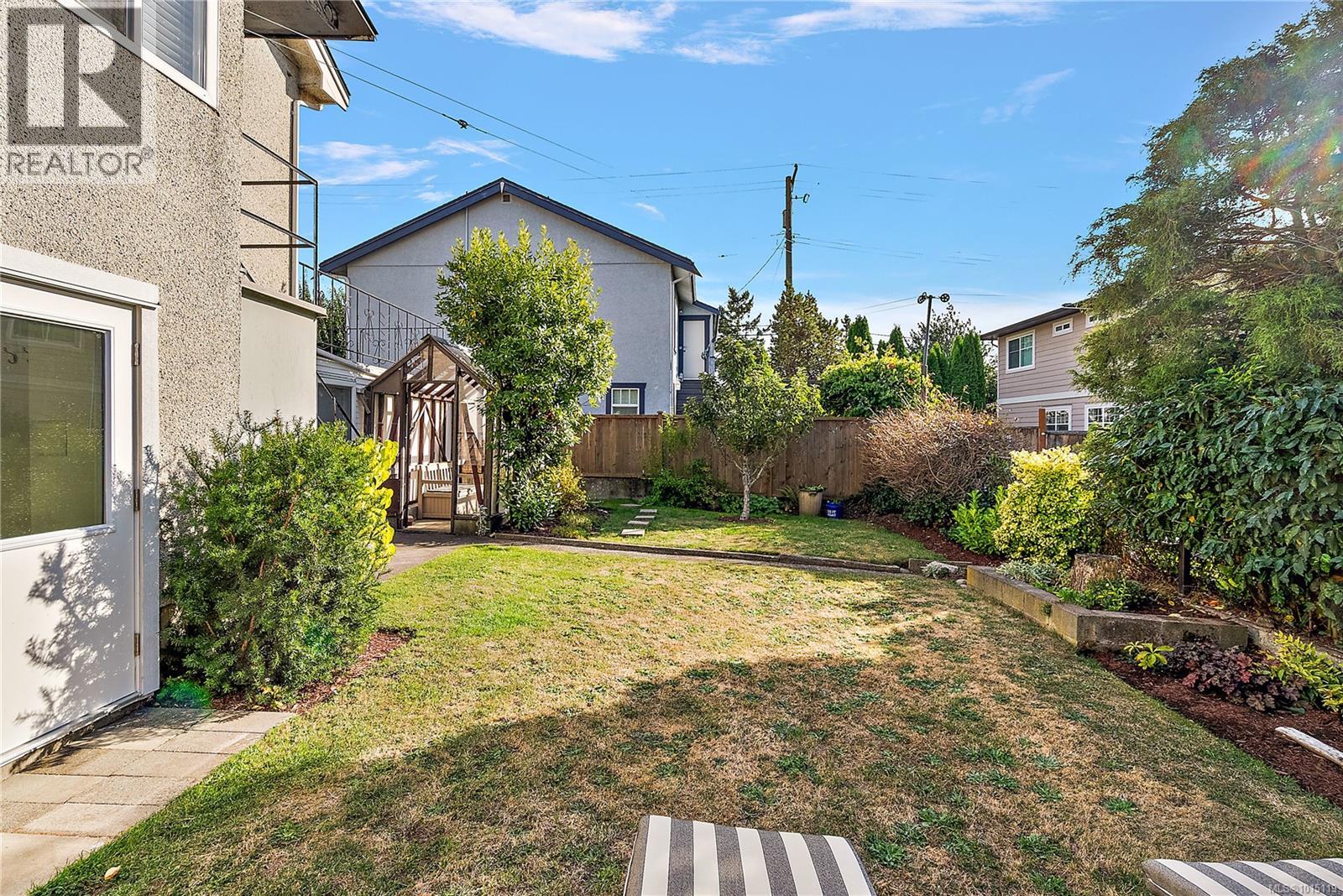 508 Constance Ave, Esquimalt