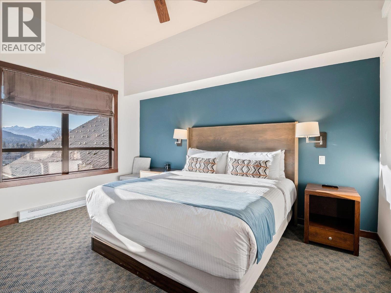 406D 2020 LONDON LANE, Whistler