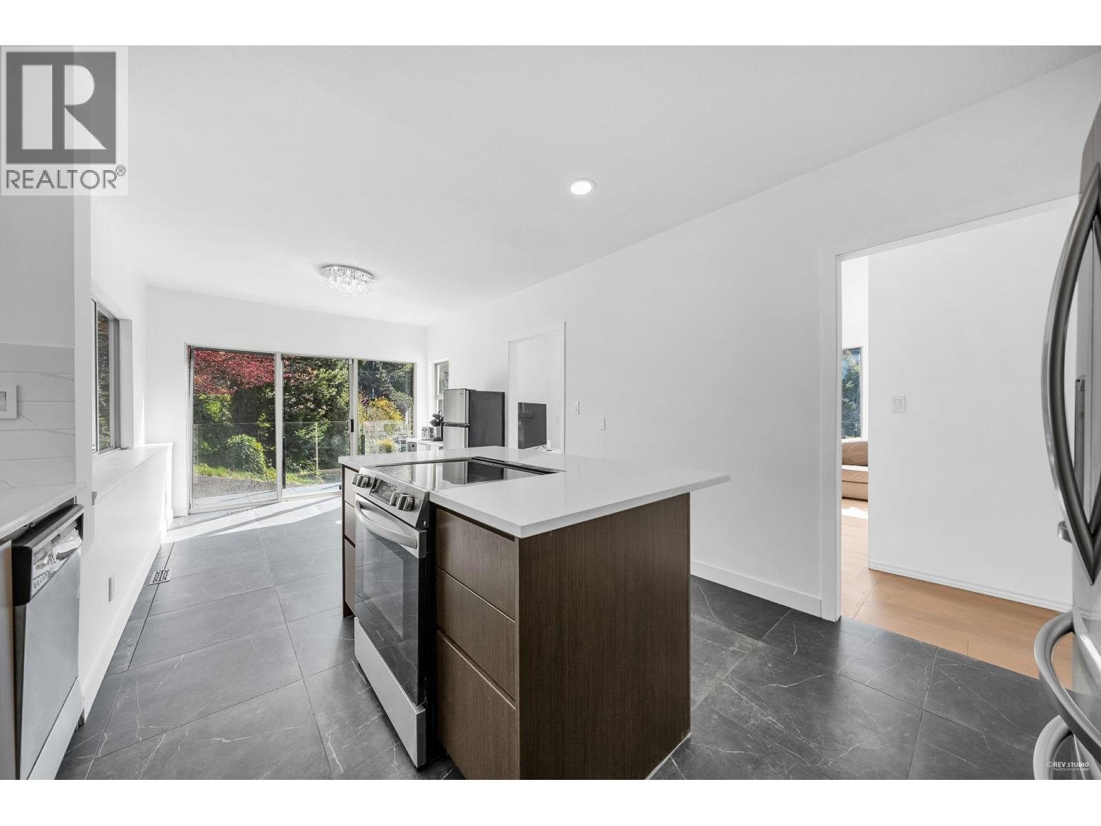 4809 NORTHWOOD PLACE, West Vancouver