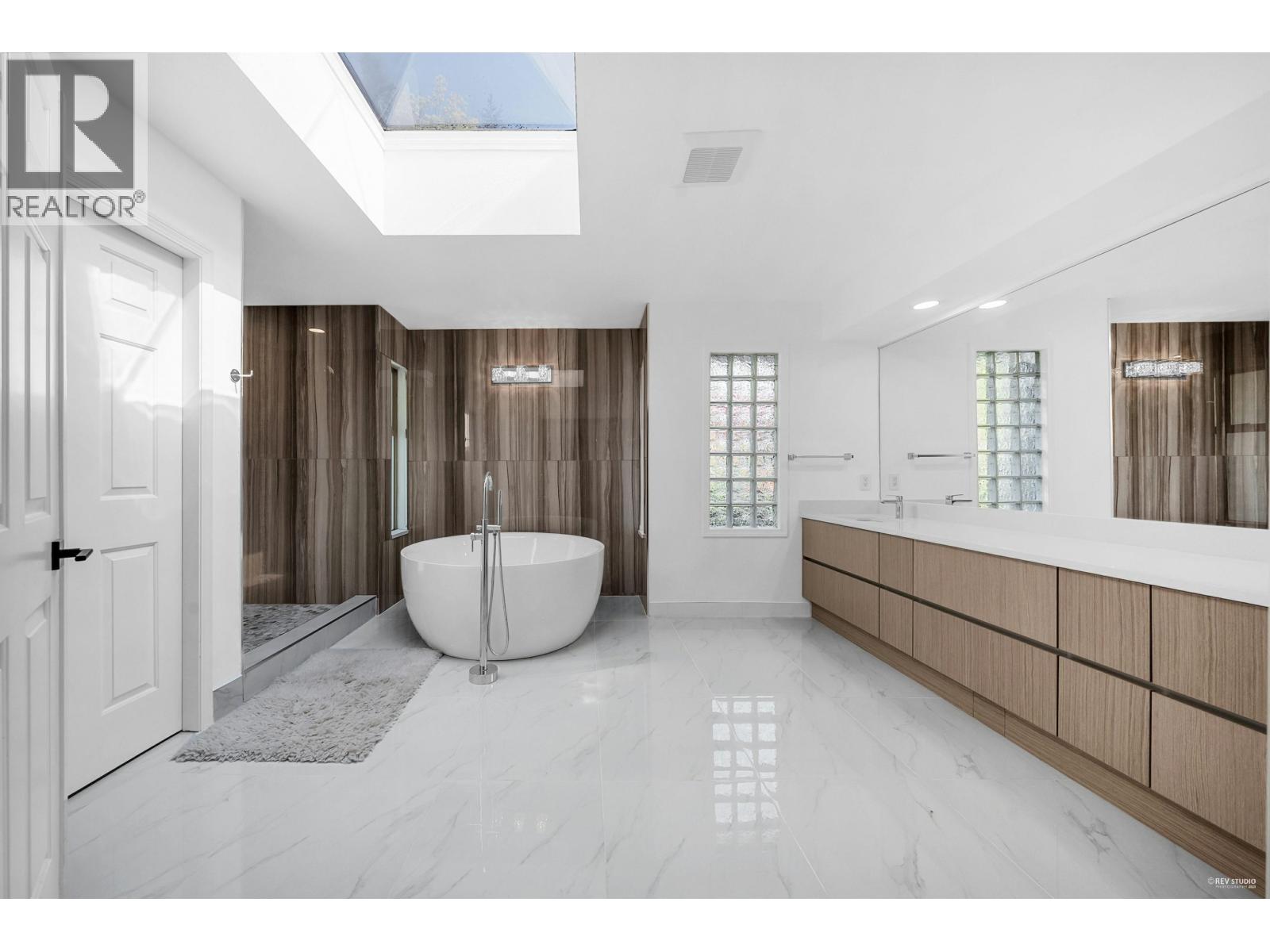 4809 NORTHWOOD PLACE, West Vancouver