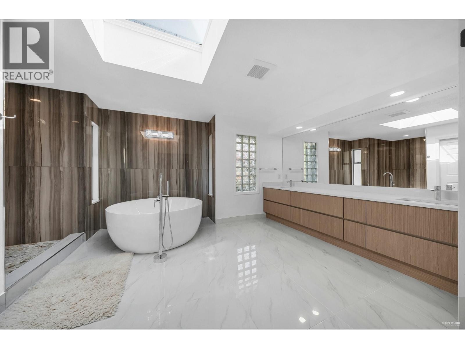 4809 NORTHWOOD PLACE, West Vancouver