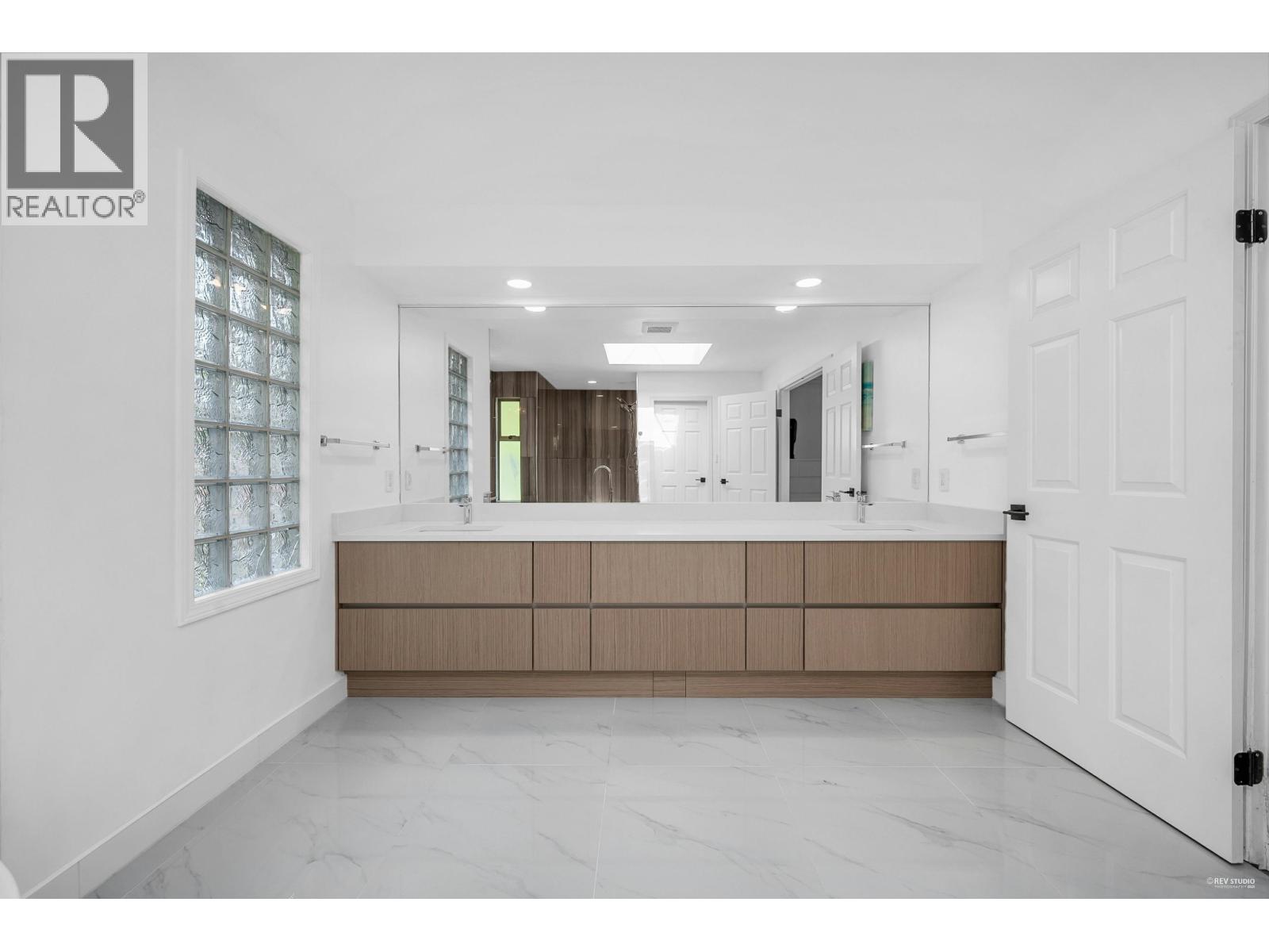 4809 NORTHWOOD PLACE, West Vancouver