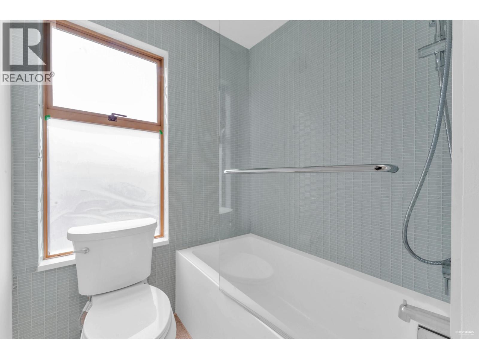 4809 NORTHWOOD PLACE, West Vancouver