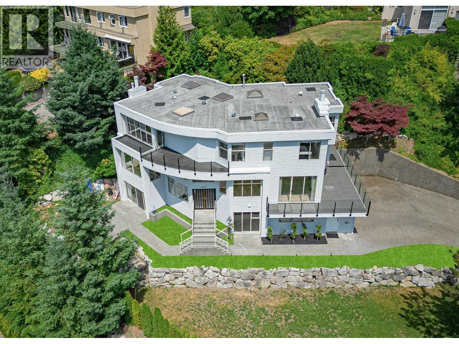 4809 NORTHWOOD PLACE, West Vancouver