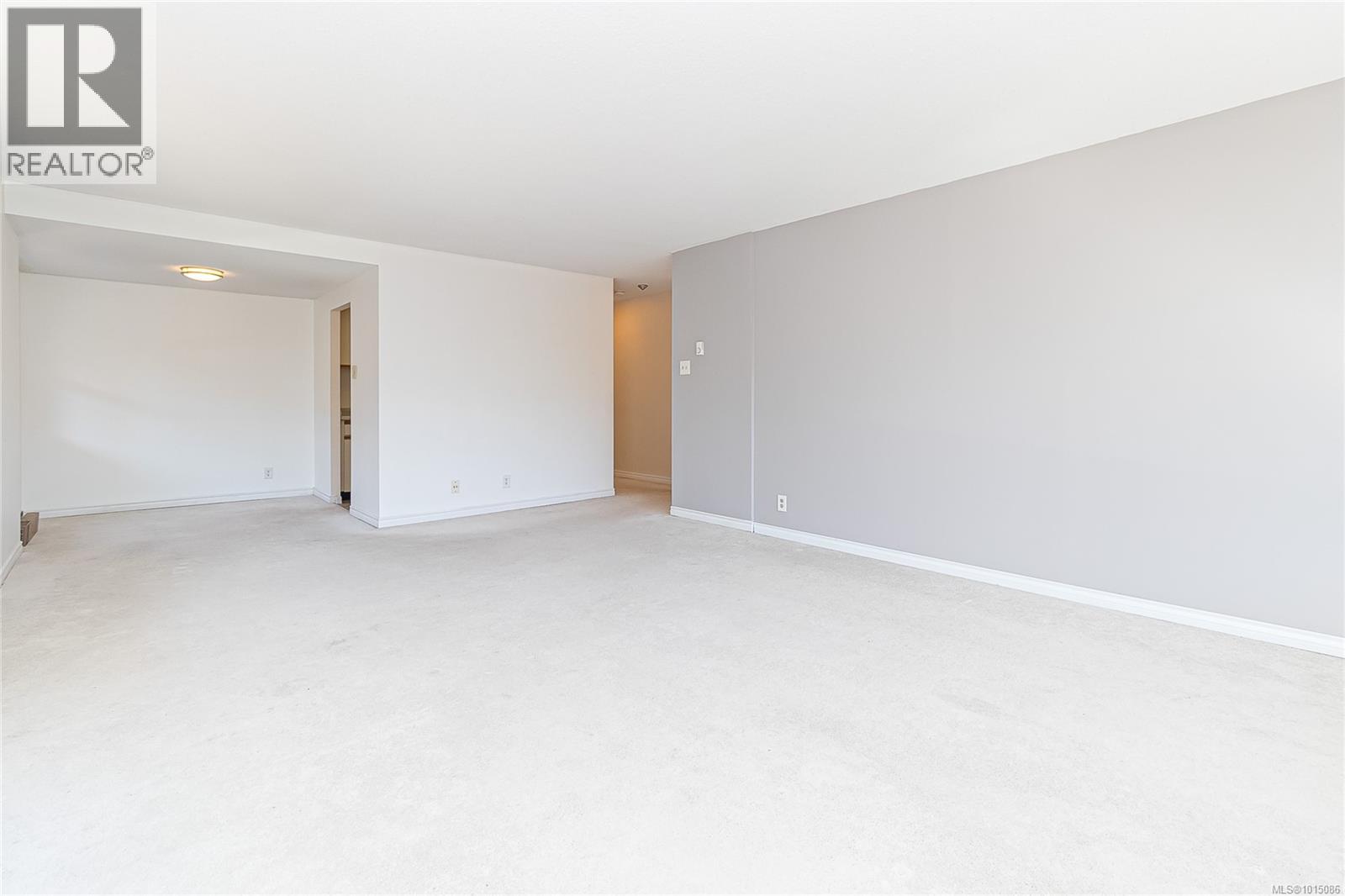 501 819 Burdett Avenue, Victoria