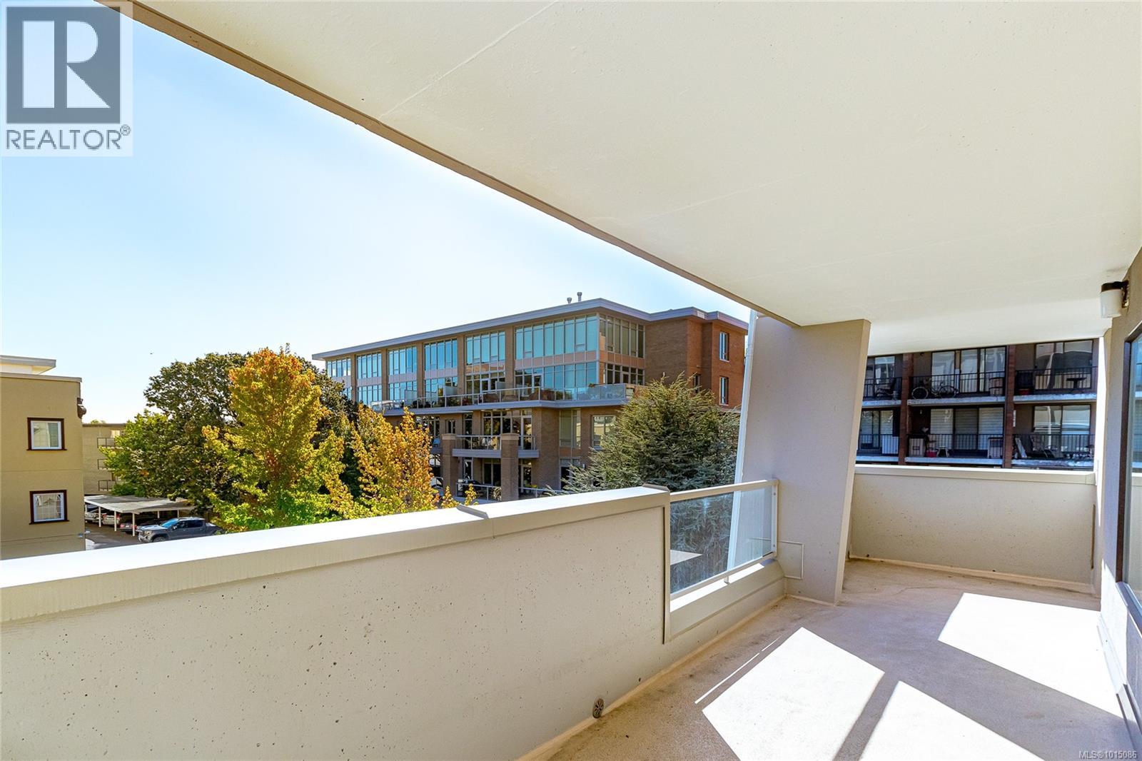 501 819 Burdett Avenue, Victoria