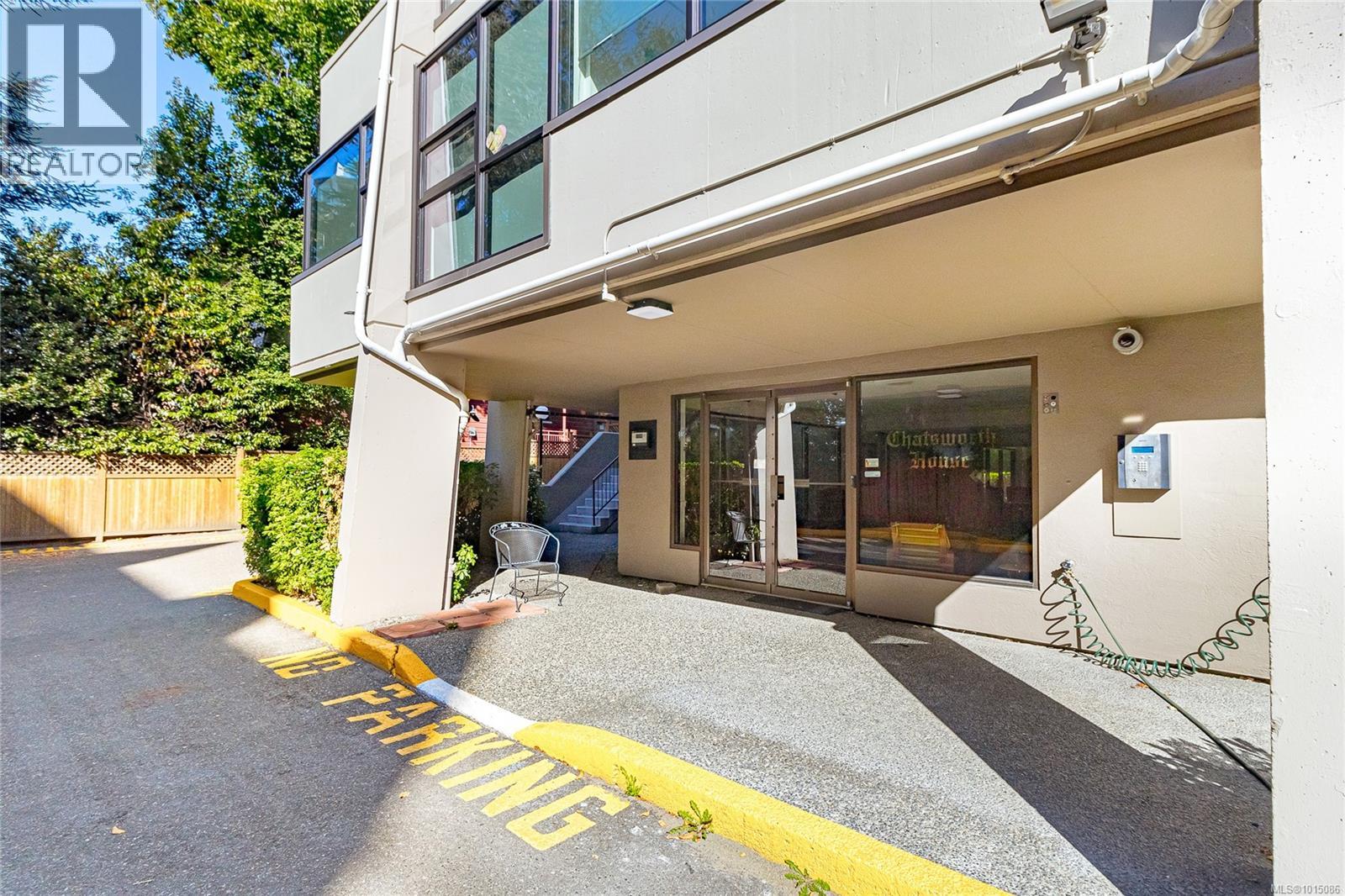 501 819 Burdett Avenue, Victoria