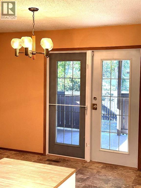 Single Family House Bungalow for Sale in  Dieppe Boulevard S Glendale Lethbridge 