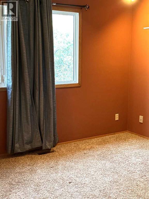 Single Family House Bungalow for Sale in  Dieppe Boulevard S Glendale Lethbridge 