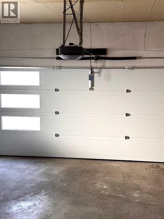 Single Family House Bungalow for Sale in  Dieppe Boulevard S Glendale Lethbridge 