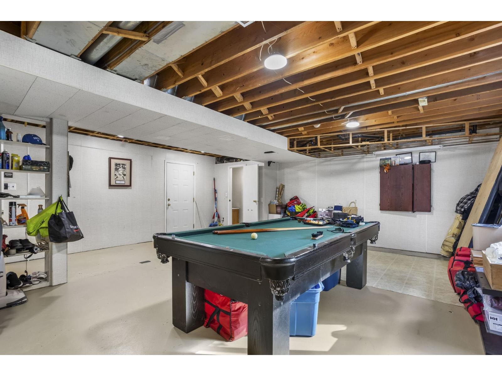 8479 CADE BARR STREET, Mission