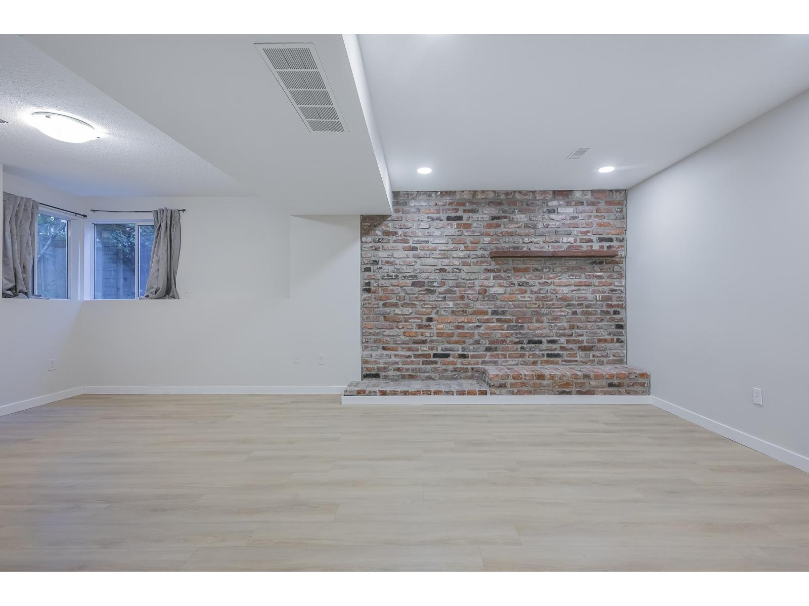 8366 ARBOUR, Delta