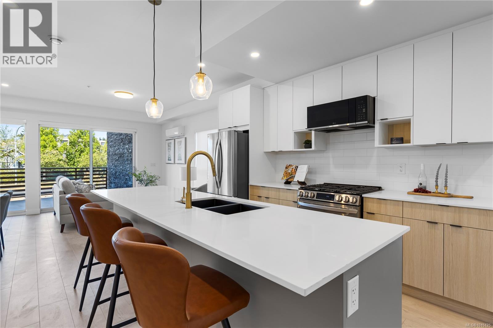 101 2629 Millstream Road, Langford