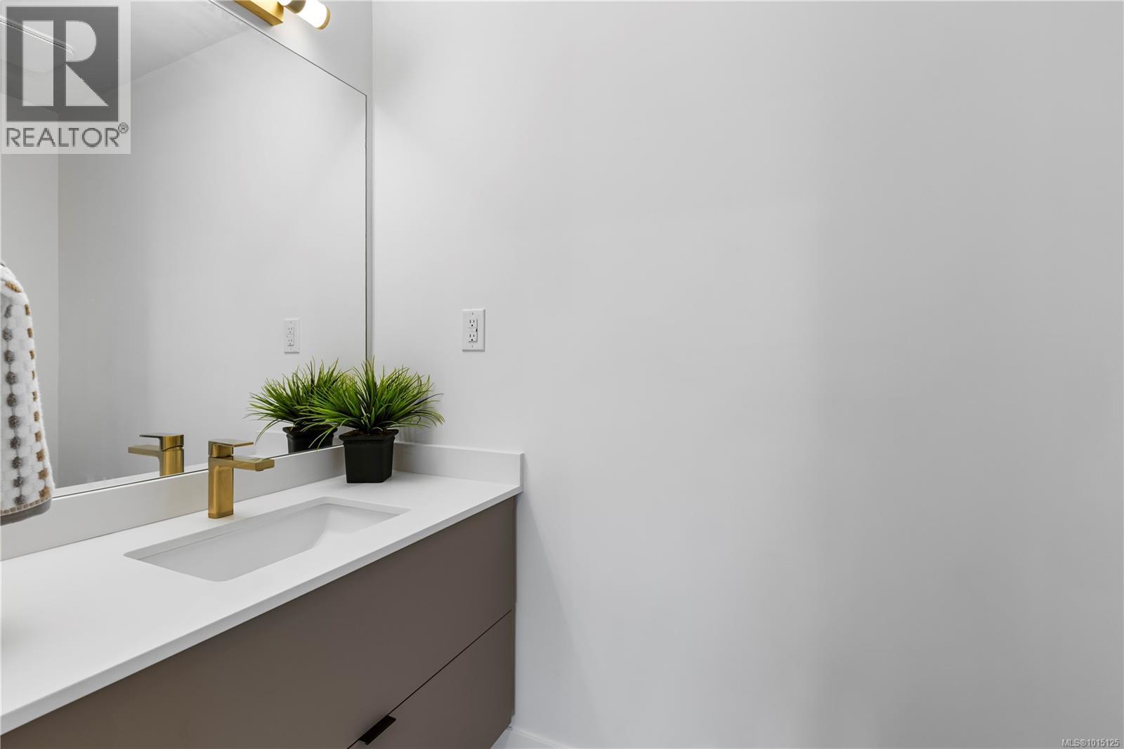 101 2629 Millstream Road, Langford