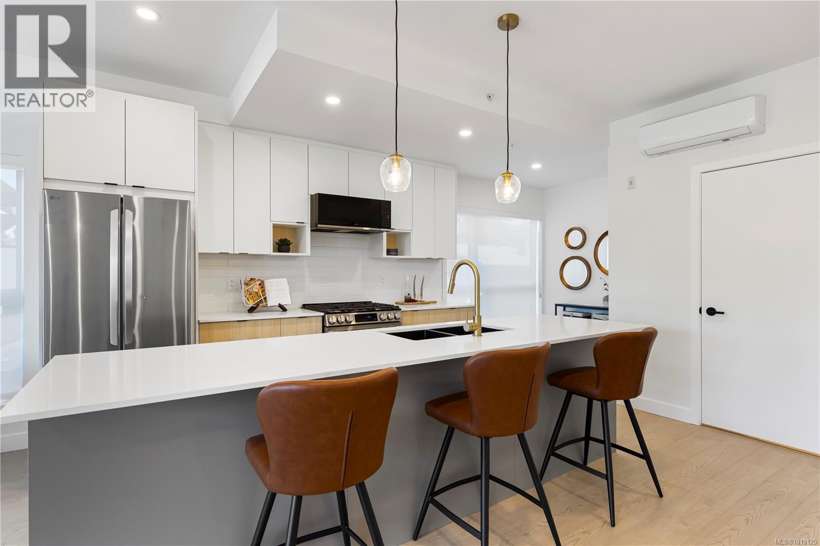 101 2629 Millstream Road, Langford