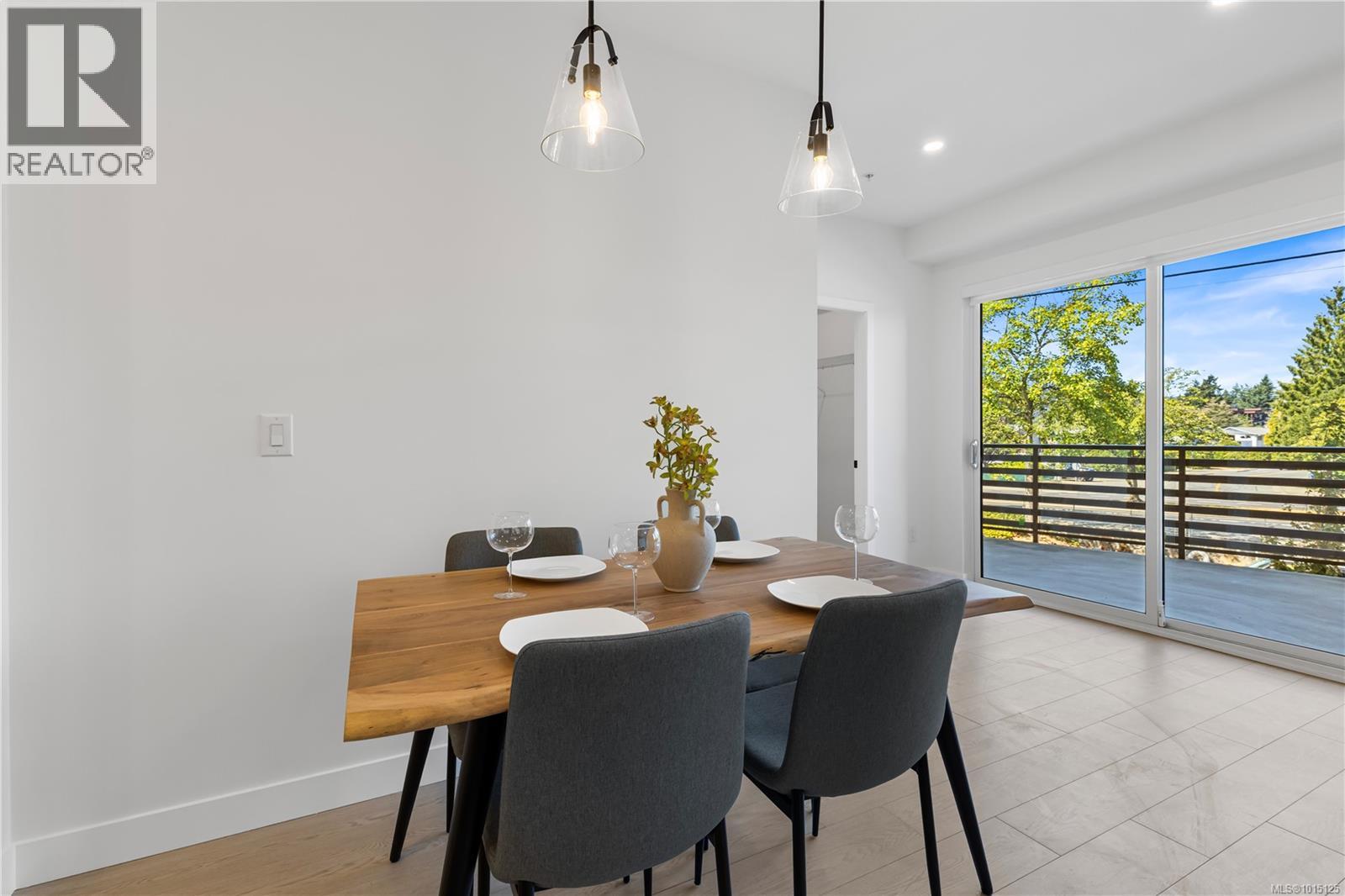 101 2629 Millstream Road, Langford