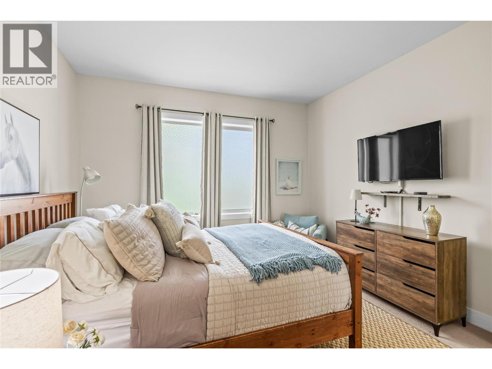  3871 Sonoma Pines Drive, West Kelowna