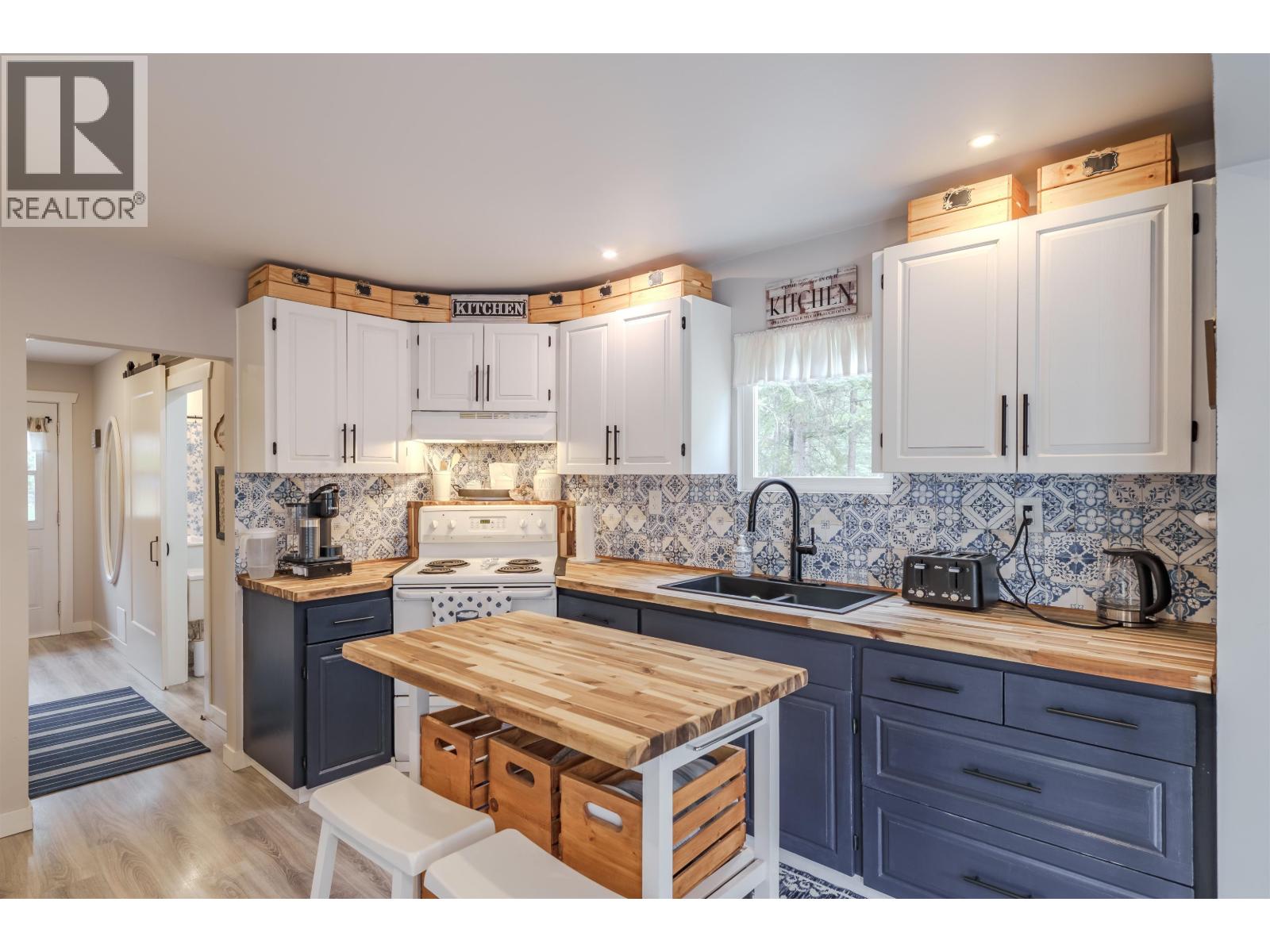 3825 CANIM-HENDRIX LAKE ROAD, Canim Lake