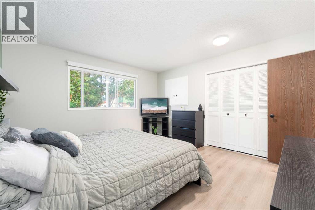 Single Family House Bi-level for Sale in  Manora Drive NE Marlborough Park Calgary 