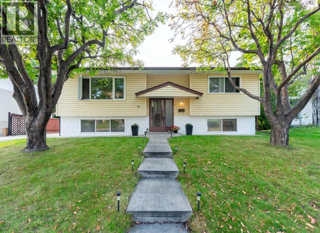 Single Family House Bi-level for Sale in  Manora Drive NE Marlborough Park Calgary 