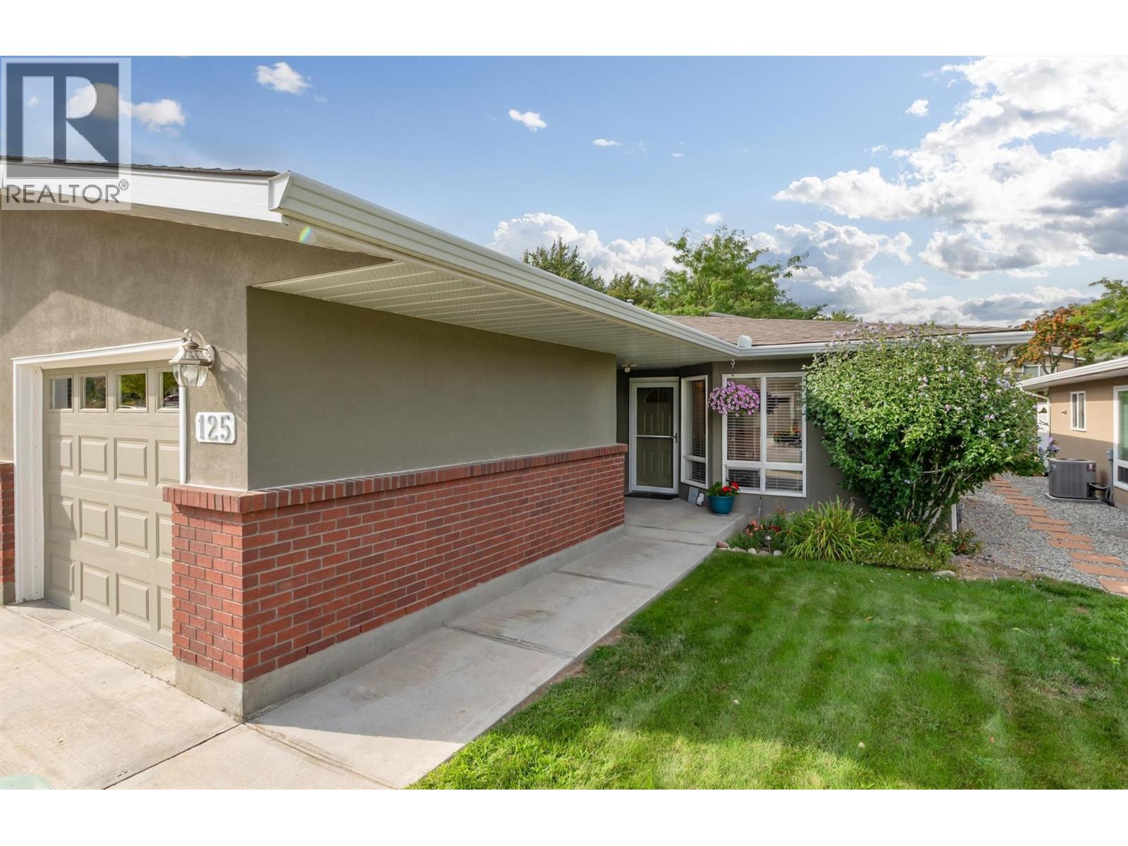 #125-4035 Gellatly Road South, West Kelowna