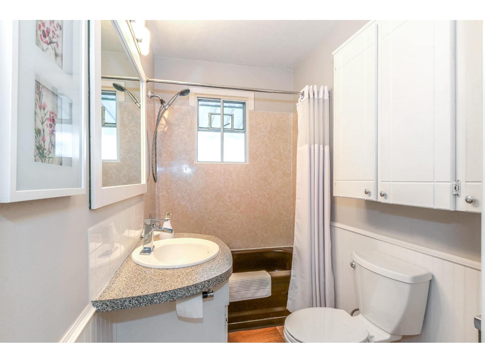 14022 92 AVENUE, Surrey