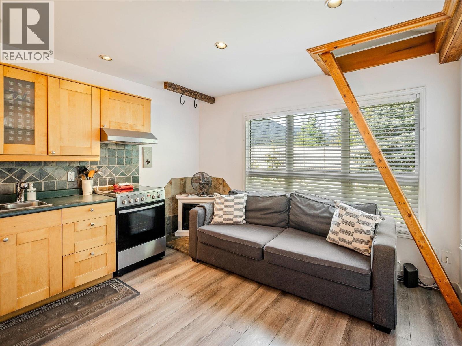 1 2134 SARAJEVO DRIVE, Whistler