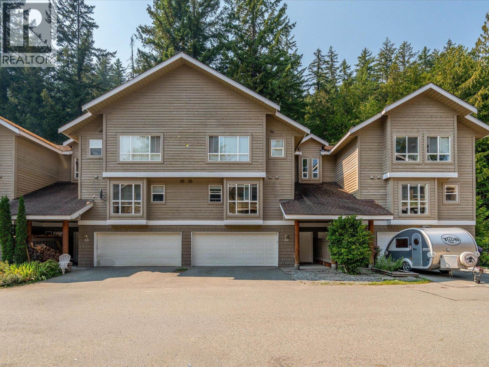 32 1400 PARK STREET, Pemberton