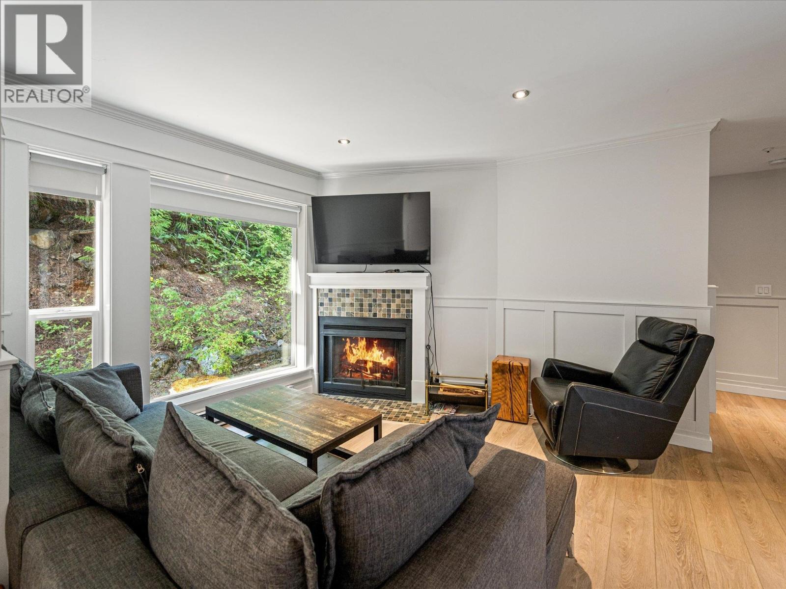 32 1400 PARK STREET, Pemberton