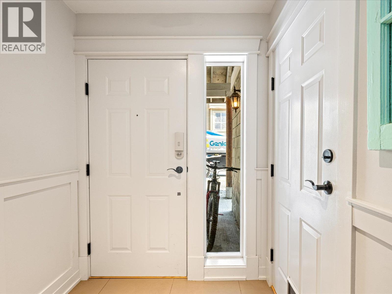 32 1400 PARK STREET, Pemberton