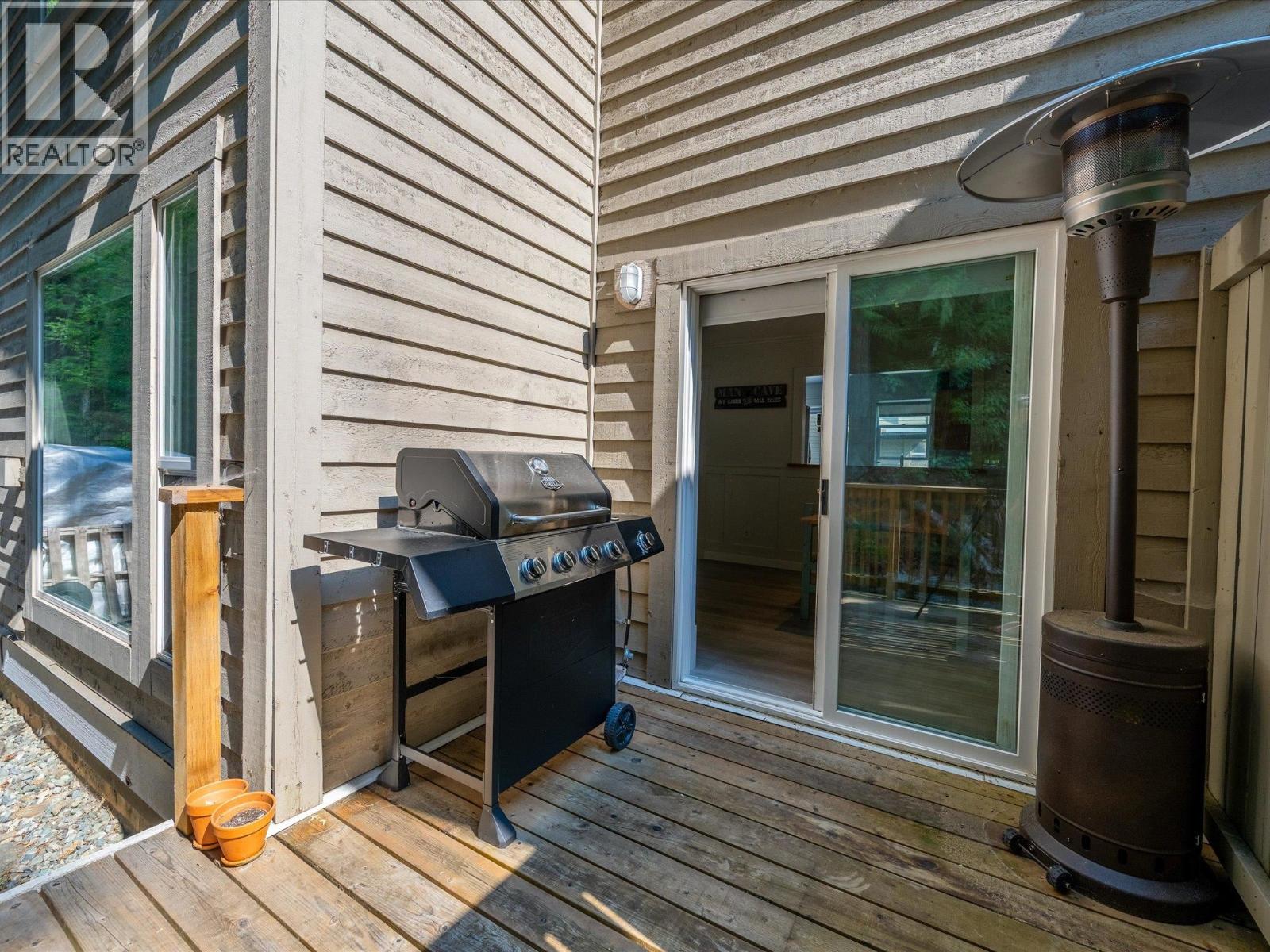 32 1400 PARK STREET, Pemberton