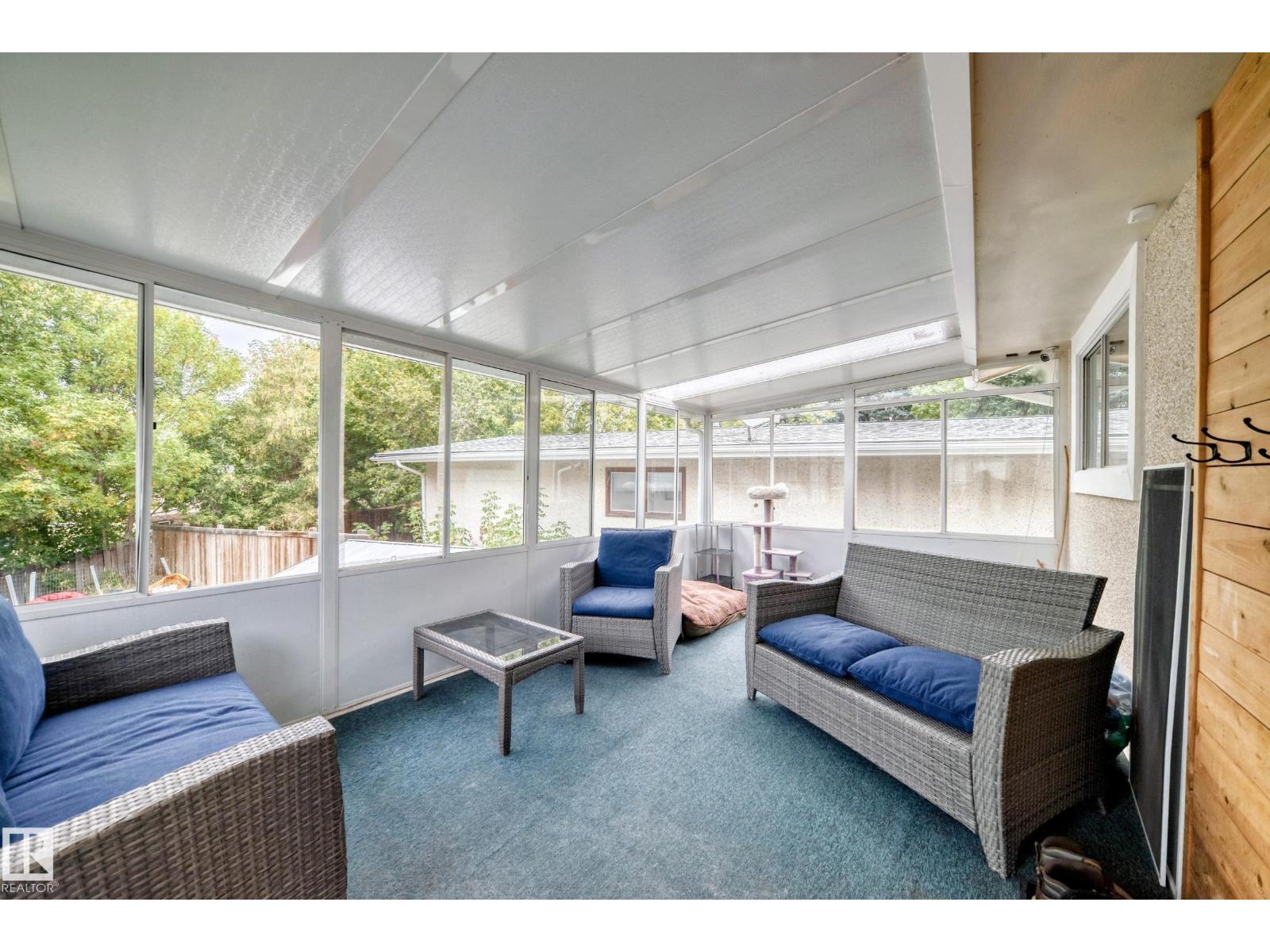 Single Family House Bi-level for Sale in  Beacon CR St. Albert 