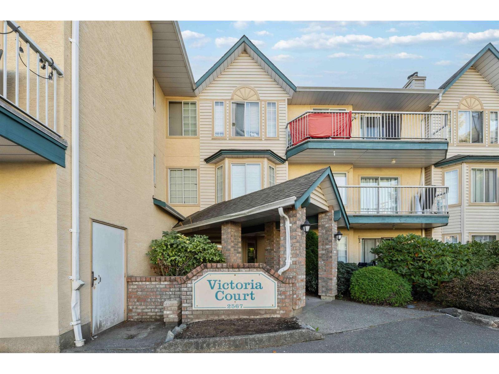 206 2567 VICTORIA STREET, Abbotsford