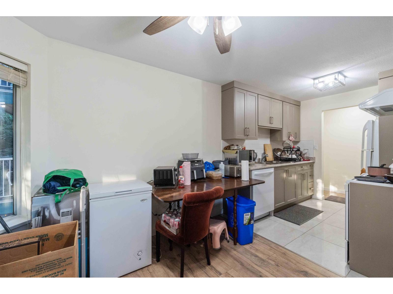 206 2567 VICTORIA STREET, Abbotsford