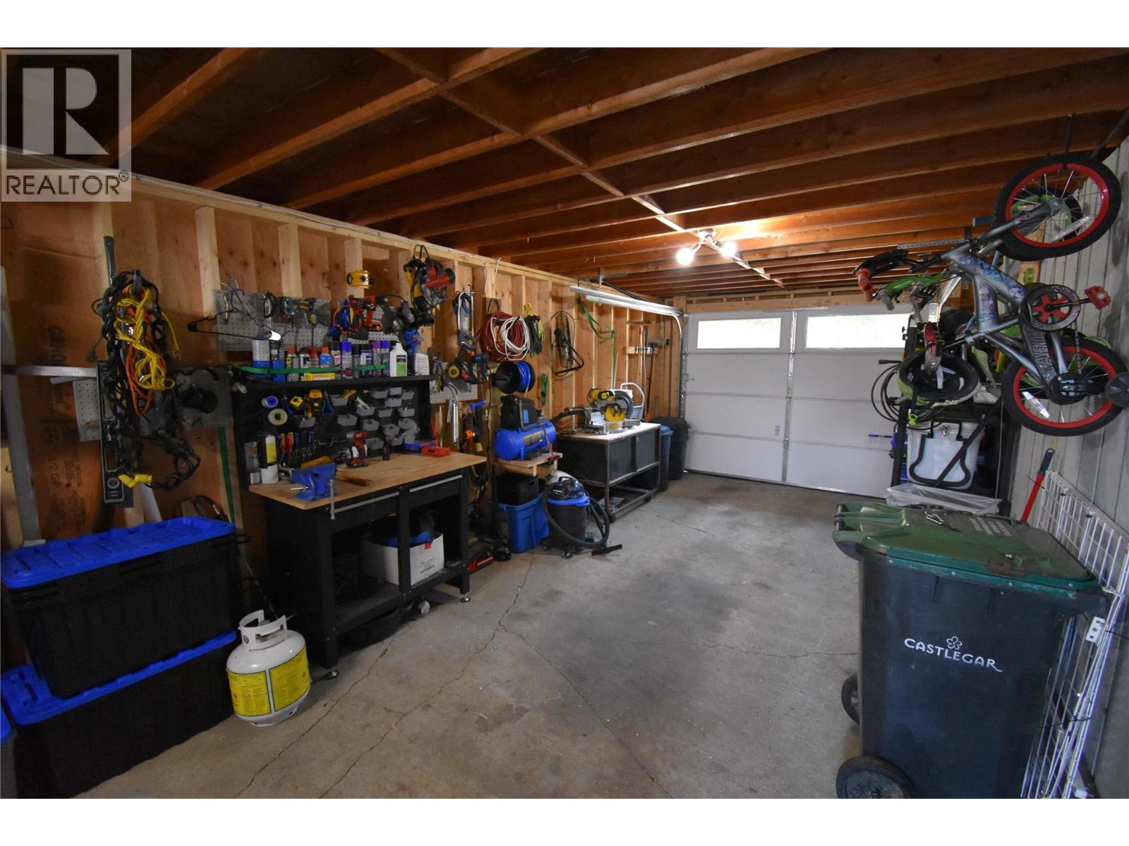 819 8th Avenue, Castlegar