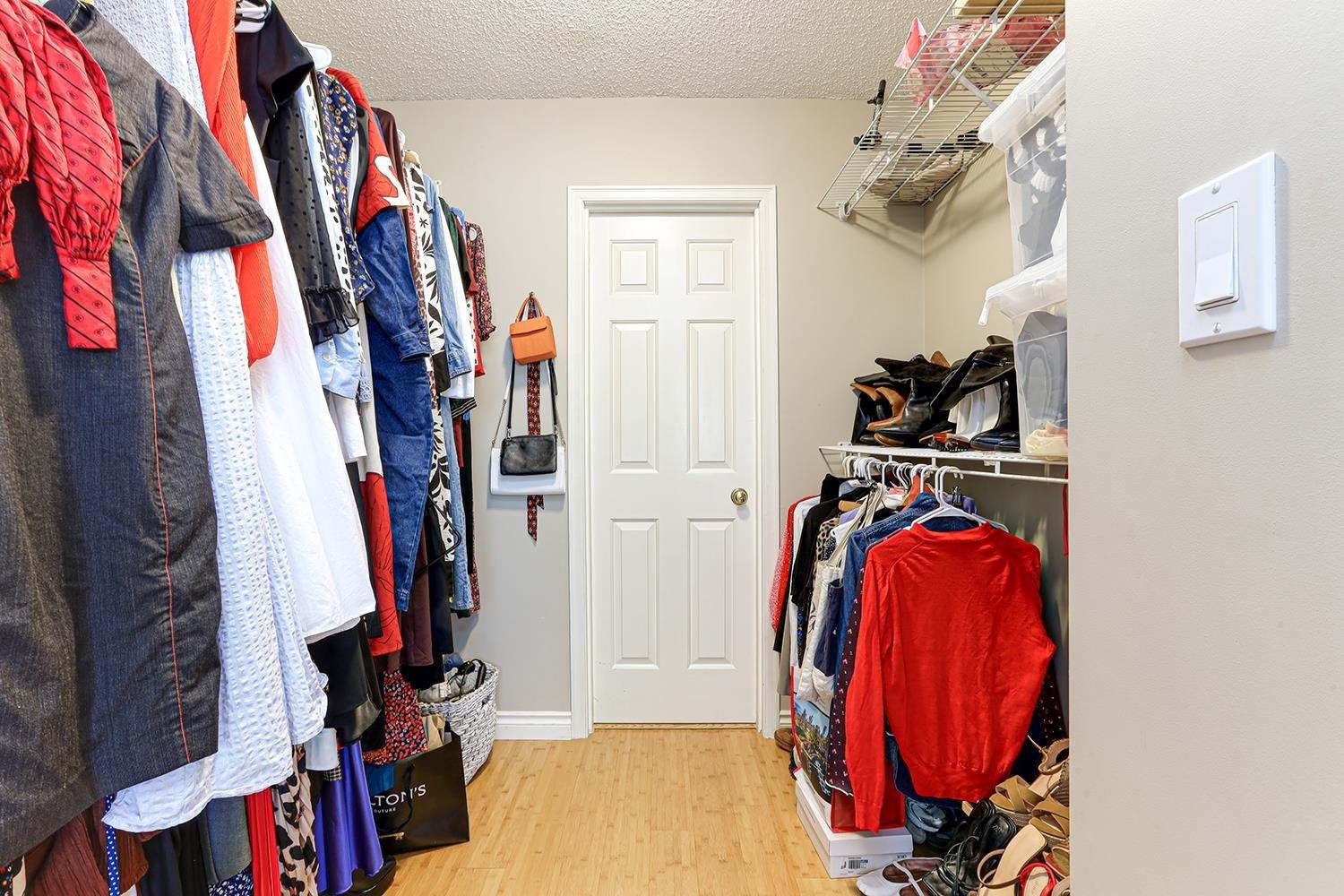 301 1354 WINTER STREET, White Rock