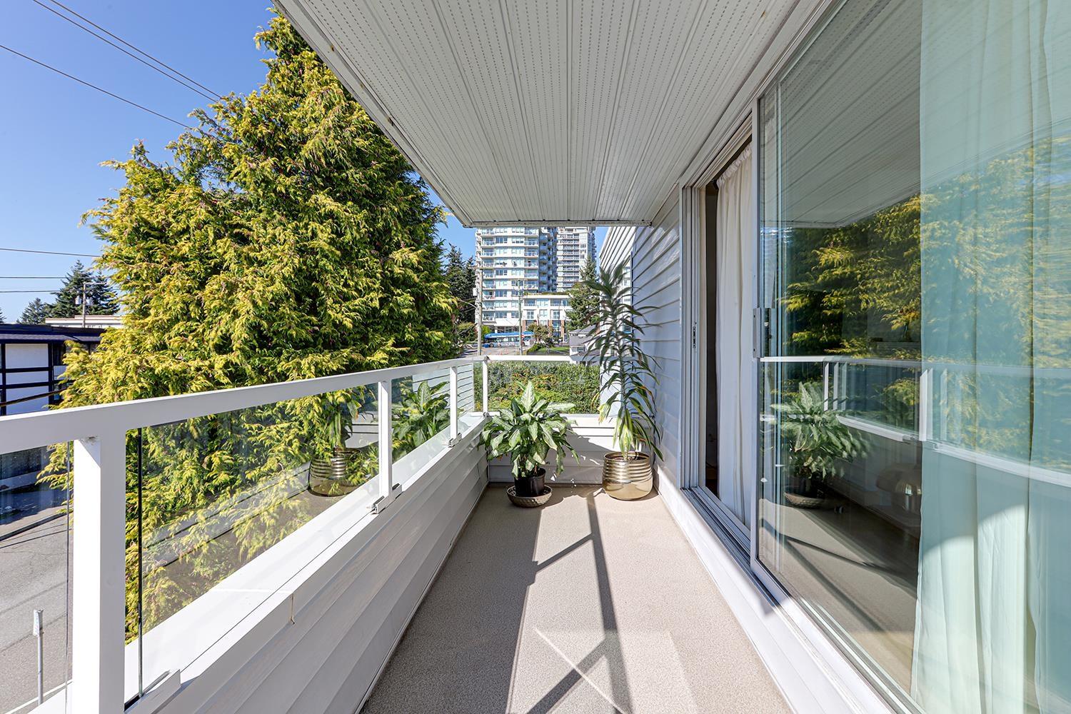 301 1354 WINTER STREET, White Rock