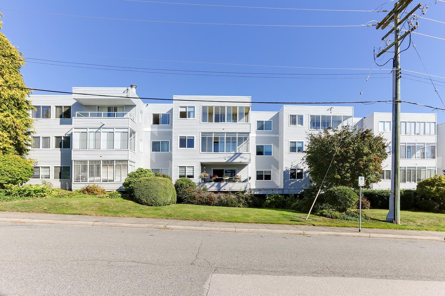 301 1354 WINTER STREET, White Rock