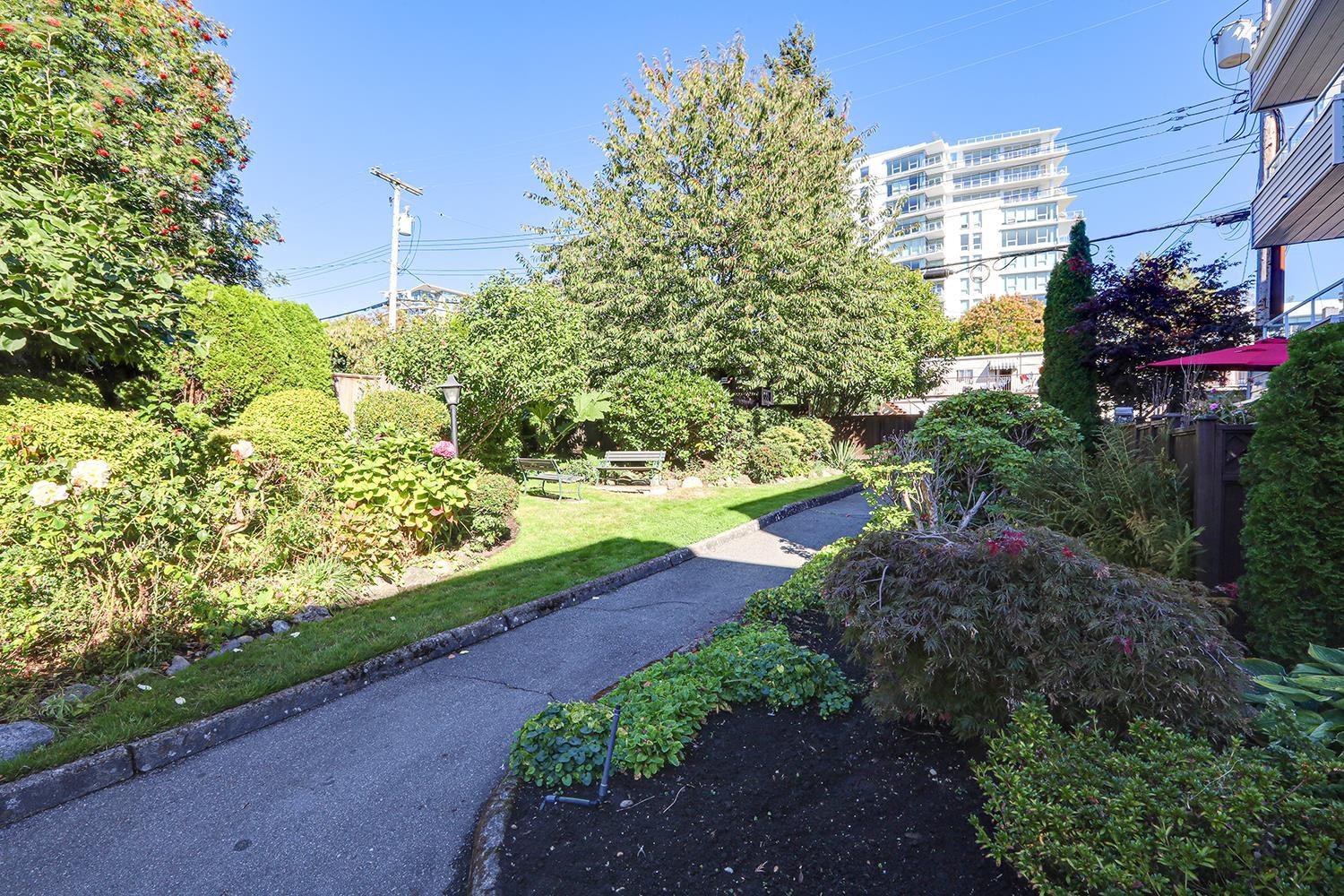 301 1354 WINTER STREET, White Rock
